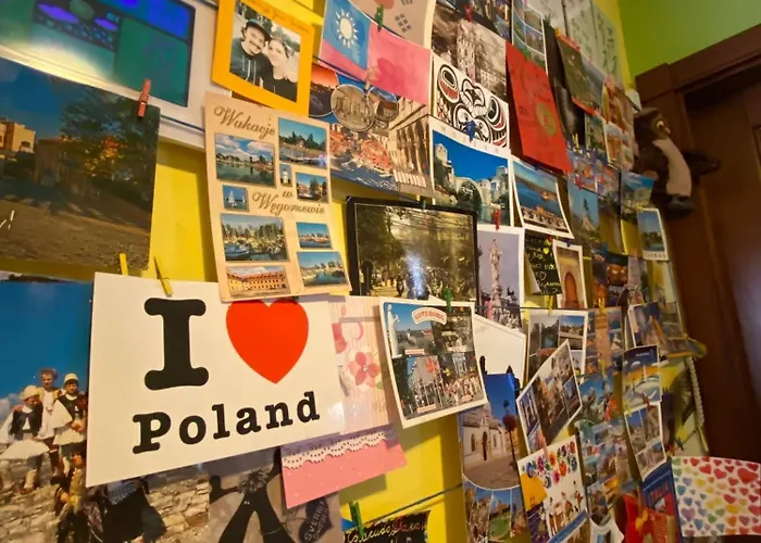 Mamas & Papas Hostel *