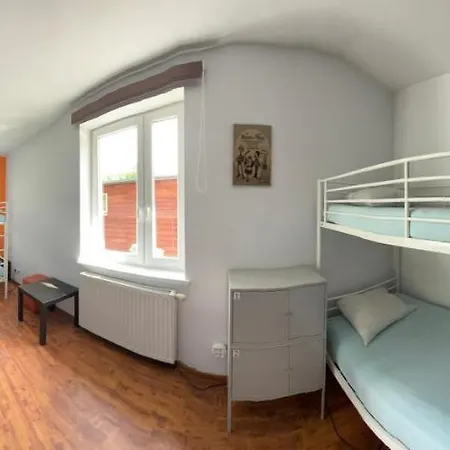 Mamas & Papas Hostel